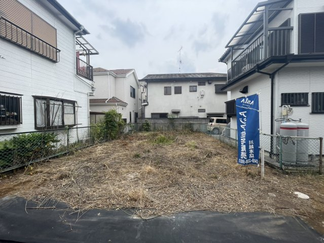 敷地面積23.6坪　売地　鶴ヶ島市五味ヶ谷の前面道路含む現地写真|南西通路約４ｍ
現地（2026年6月）撮影