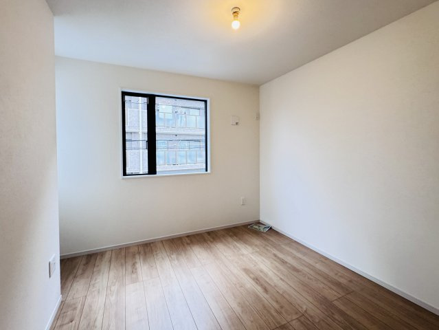 流山市加４丁目新築戸建【流山北小学校:7分】の子供部屋|5.5帖洋室