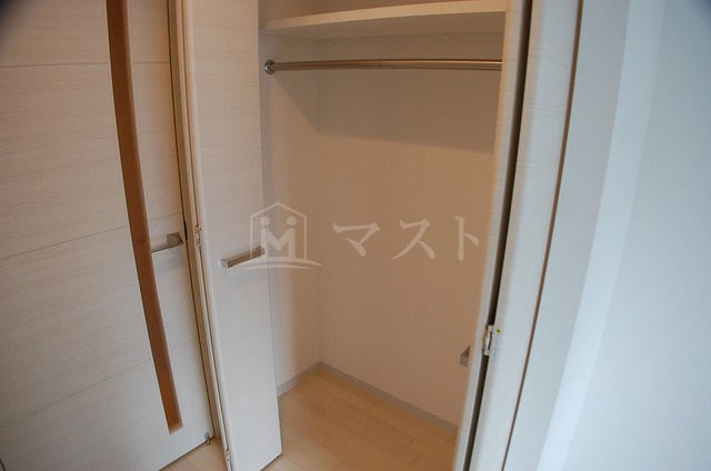 エスライズ御堂筋本町の収納