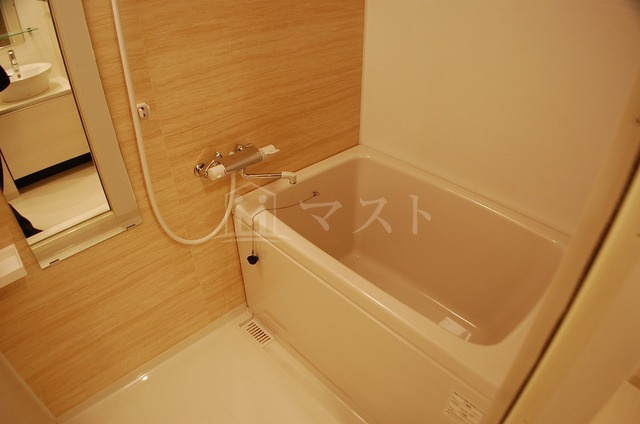 エスライズ御堂筋本町の浴室