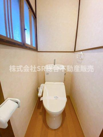 大蓮南4丁目中古テラスハウスのトイレ|温水洗浄便座もございます♪