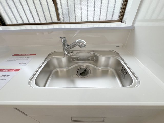 あきる野市二宮東2丁目　中古戸建の浴室|蛇口をひねるとすぐにきれいなお水が使える蛇口一体型浄水器を設置