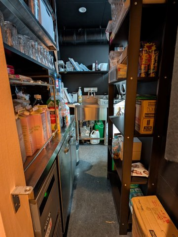 津山市小性町 ３階建 店舗の内装|１階