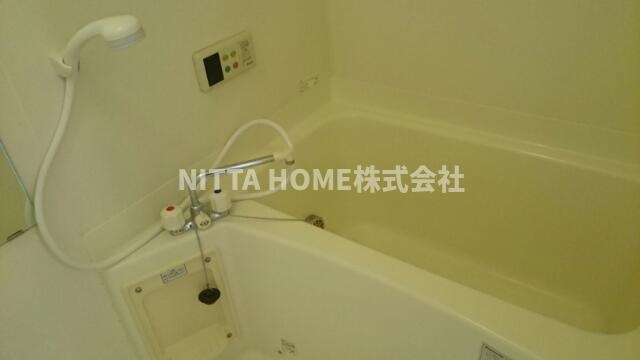 ディモーラＢの浴室|追い焚き機能・浴室乾燥機も設置済み◇