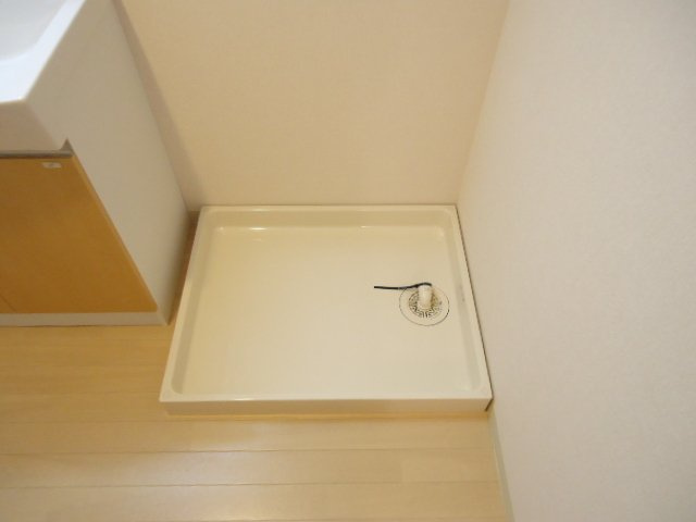 グレイシャス　ガーデンのその他|室内洗濯機置場
