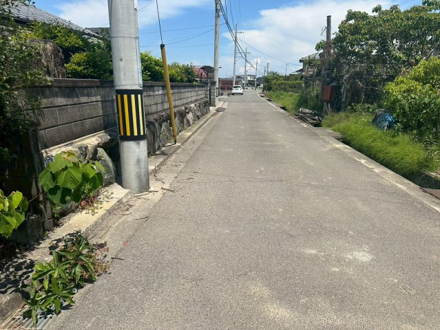 高田2丁目 3区画　売土地の前面道路含む現地写真