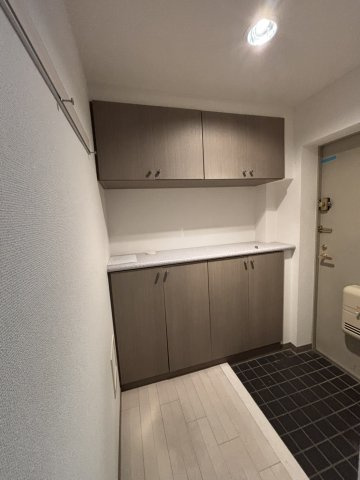 セザールスカイタワー銀座東の玄関