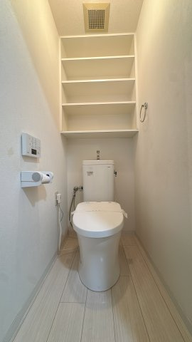 【トイレ】 | 東峰マンション春日☆仲介手数料無料☆ | 思い切ってリフォームするのもありですね♪選択肢は無限大です♪