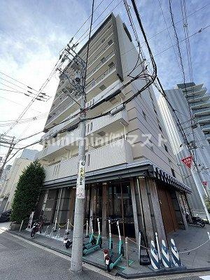 CASSIA福島駅前の外観