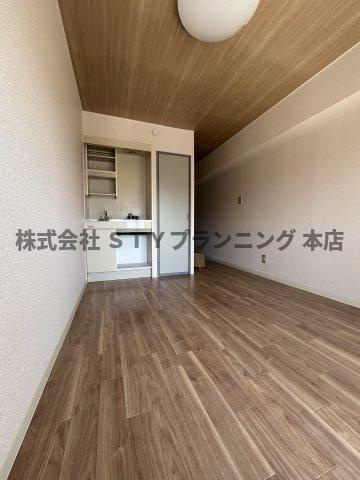 仲介手数料０円！ハートイン城北町の居間・リビング