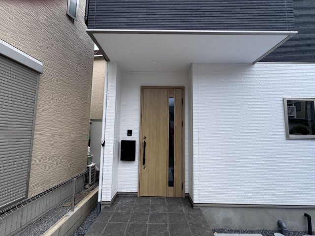 柏市西原５丁目新築戸建【西原小学校:徒歩2分】のエントランス|エントランス・玄関ポーチ