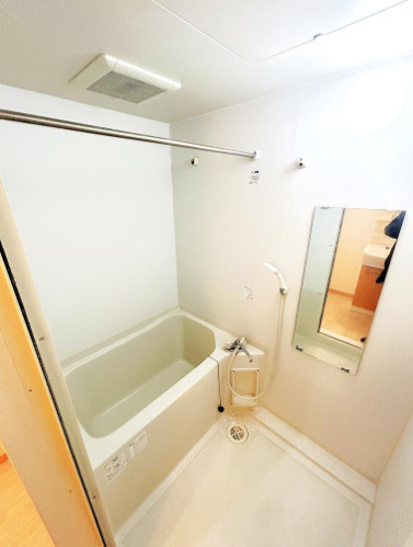 中野区白鷺３丁目の賃貸マンションの浴室