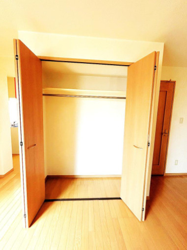 中野区白鷺３丁目の賃貸マンションの収納