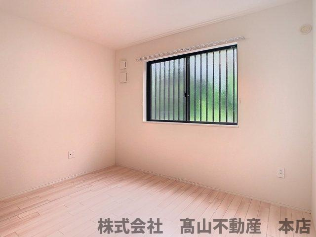 宗像市稲元４丁目のアパートの洋室