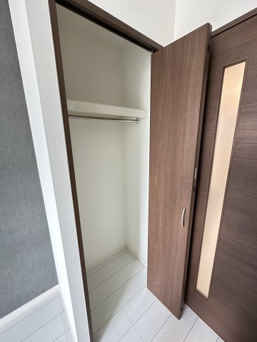 ベイルームY12の収納|ちょっとした収納スペースも充実しています