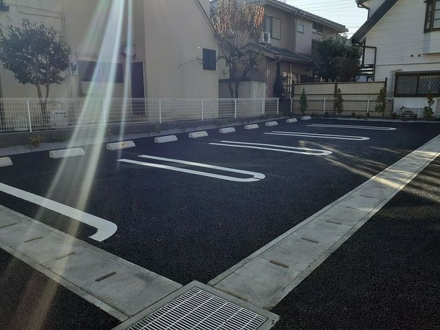 エルタスコート府中Ⅰの駐車場