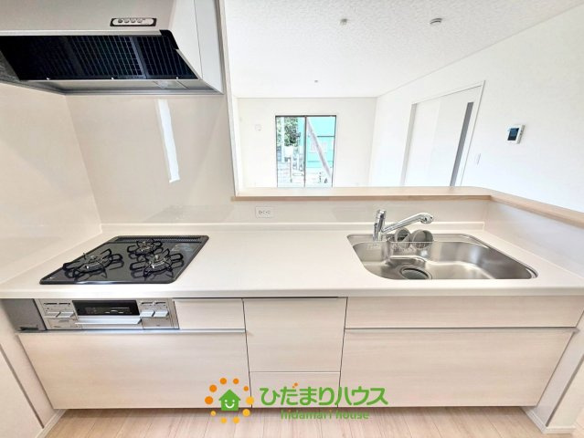 古河市大山第８　新築一戸建て　01　クレイドルガーデンのキッチン