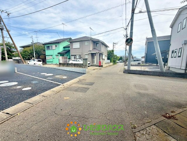 古河市大山第８　新築一戸建て　01　クレイドルガーデンの前面道路含む現地写真