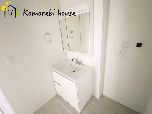 さいたま市西区土屋　9期　新築一戸建て　グラファーレの独立洗面台|26.8.31　撮影