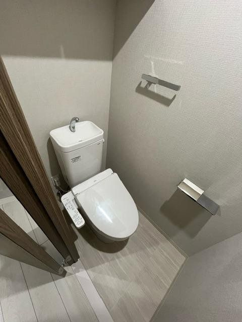 川崎市川崎区日進町の賃貸マンションのトイレ