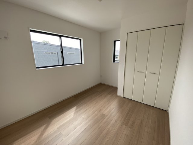 東根市羽入東【2号棟】の洋室|洋室5.4帖