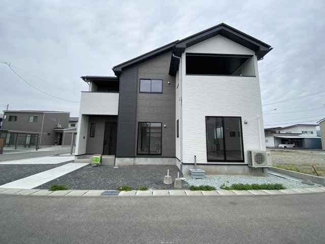 東根市羽入東【2号棟】