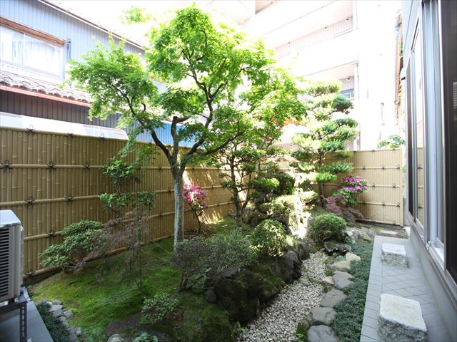 【庭】の画像