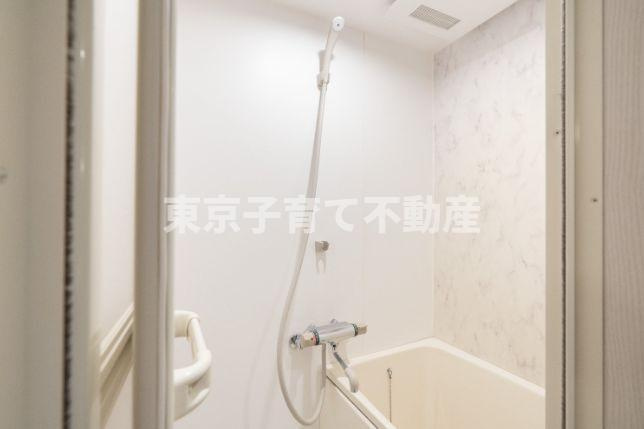 Ａｐａｒｔｍｅｎｔ小石川後楽園の浴室