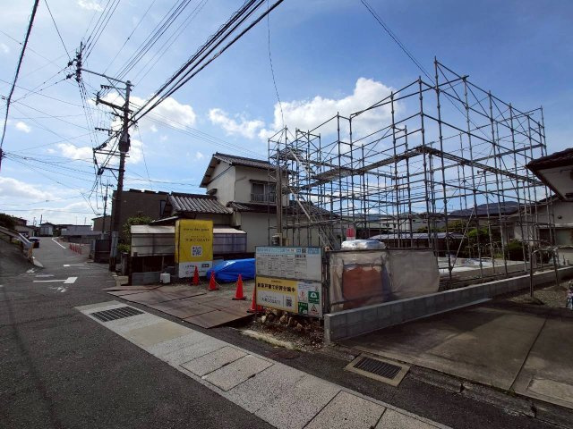 SUN COURTーサンコート－小倉南区湯川新町2丁目【小倉南区　新築戸建て】の前面道路含む現地写真|現地撮影　2026,5,4　SUN COURTーサンコート－小倉南区湯川新町2丁目【小倉南区　新築戸建て】