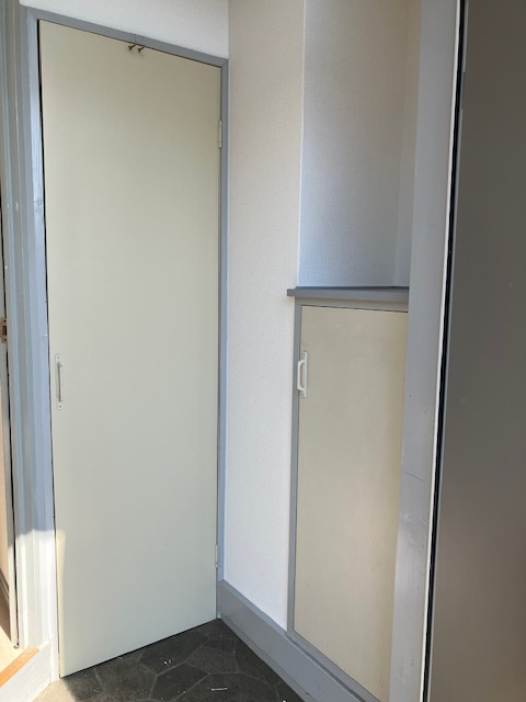 パレス赤坂の玄関|シンプルで使いやすい玄関です