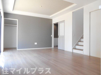 【居間・リビング】 | 郡山市片平町新蟻塚新築一戸建て1棟 | こちらの居間で趣味の時間をお楽しみください