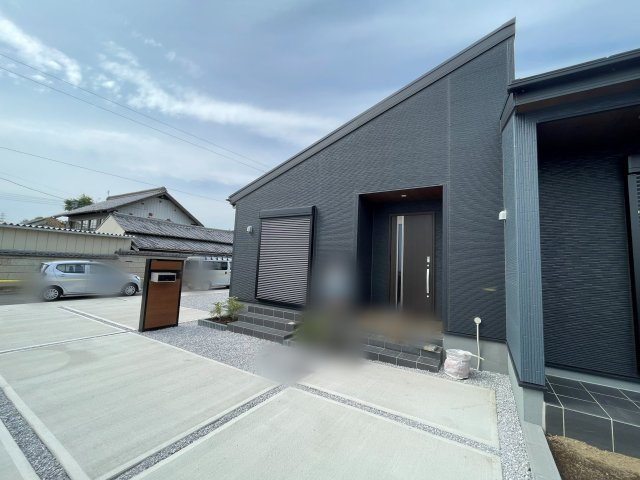 新築戸建・新築建売　伊勢崎市国定町第3　あずま北小学校・あずま中学校の玄関
