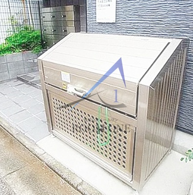 グランシャレー梅島駅前のその他共用部分|敷地内ゴミ置き場です。