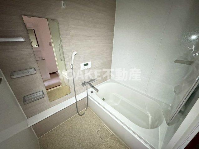 ライフコア東林間アネックスの浴室