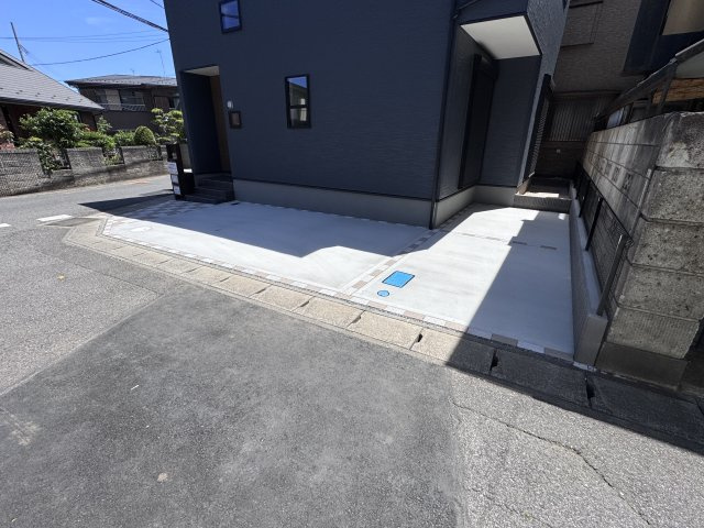 柏市酒井根７丁目新築戸建の駐車場|駐車スペース完備
