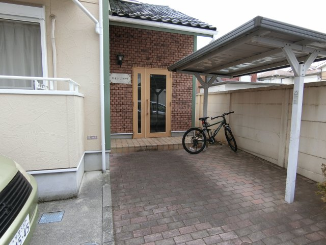 【エントランス】