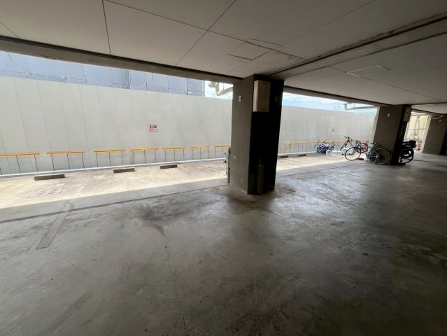メゾン南江口のエントランス