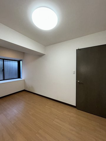 ライオンズガーデン青梅の洋室