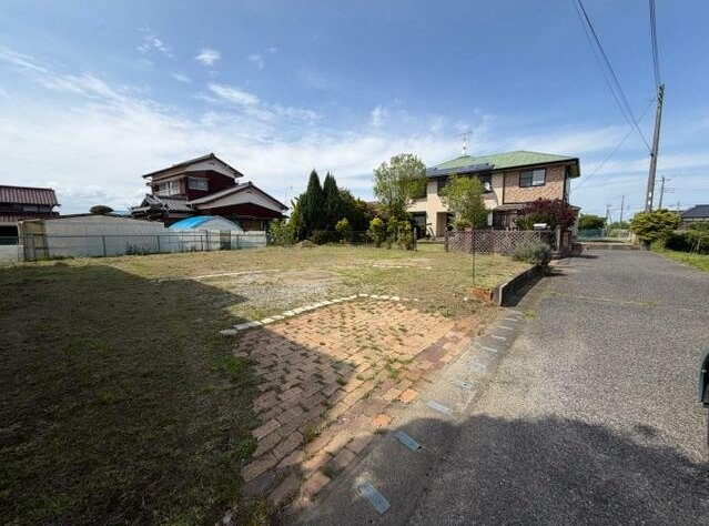 長生郡一宮町一宮　中古戸建の庭|オール電化住宅 ５SLDKオーディオルーム付き 敷地約177坪洋室約22帖 一宮海岸まで車約10分 
