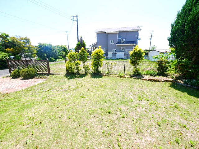長生郡一宮町一宮　中古戸建の庭|オール電化住宅 ５SLDKオーディオルーム付き 敷地約177坪洋室約22帖 一宮海岸まで車約10分 