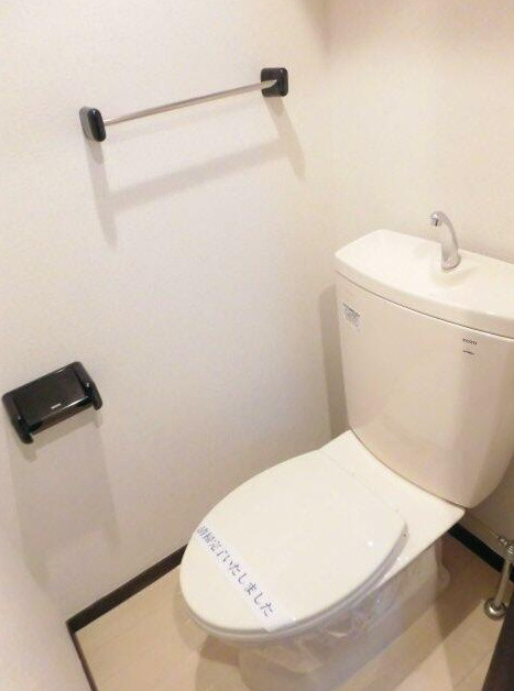 ジュネパレス柏第29のトイレ|コンパクトで使いやすいトイレです