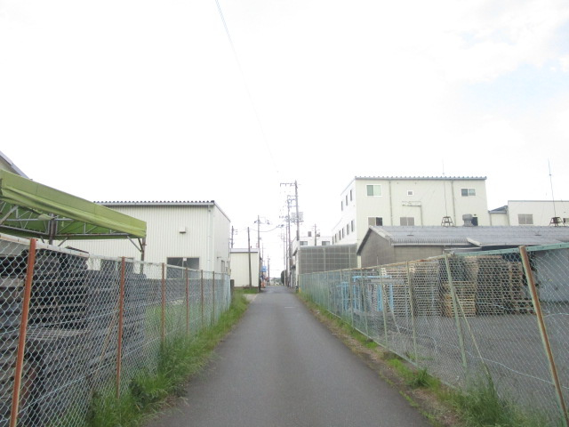 高座郡寒川町倉見の倉庫