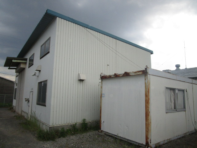 高座郡寒川町倉見の倉庫