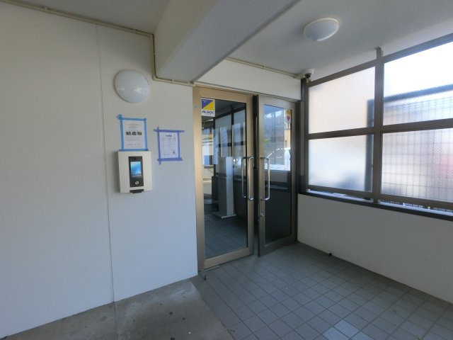 ブルームライフ市川のエントランス