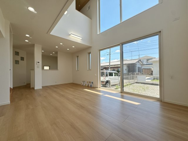 【居間・リビング】 | 東区三苫２丁目　中古一戸建☆仲介手数料無料☆