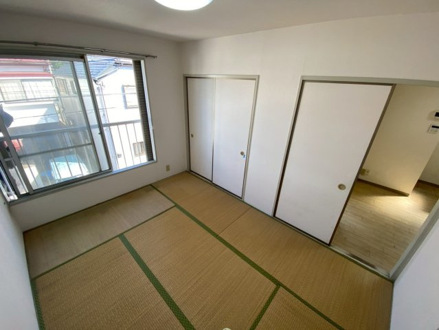 【寝室】
