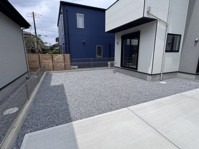 柏市高田新築戸建【柏第四小学校:5分】の庭|南側庭スペース