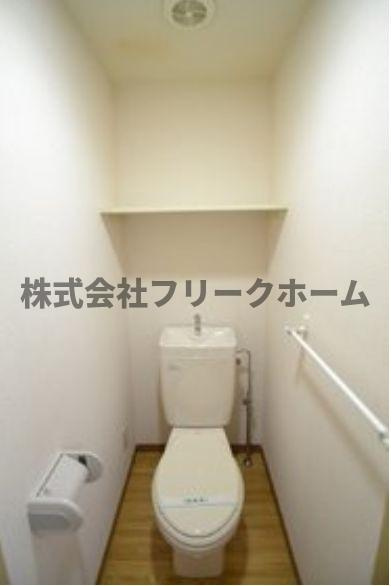 武蔵野市御殿山１丁目の賃貸マンションのトイレ