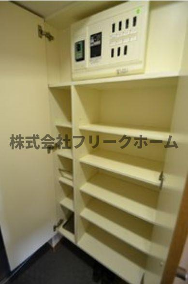 武蔵野市御殿山１丁目の賃貸マンションの収納