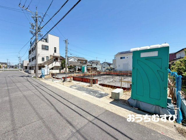 春日井市林島町第2(全4棟)の前面道路含む現地写真